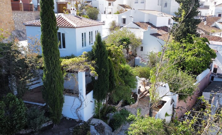 Casa Mariposa | Fairytale Garden | Sleeps 6 - Torre del Mar