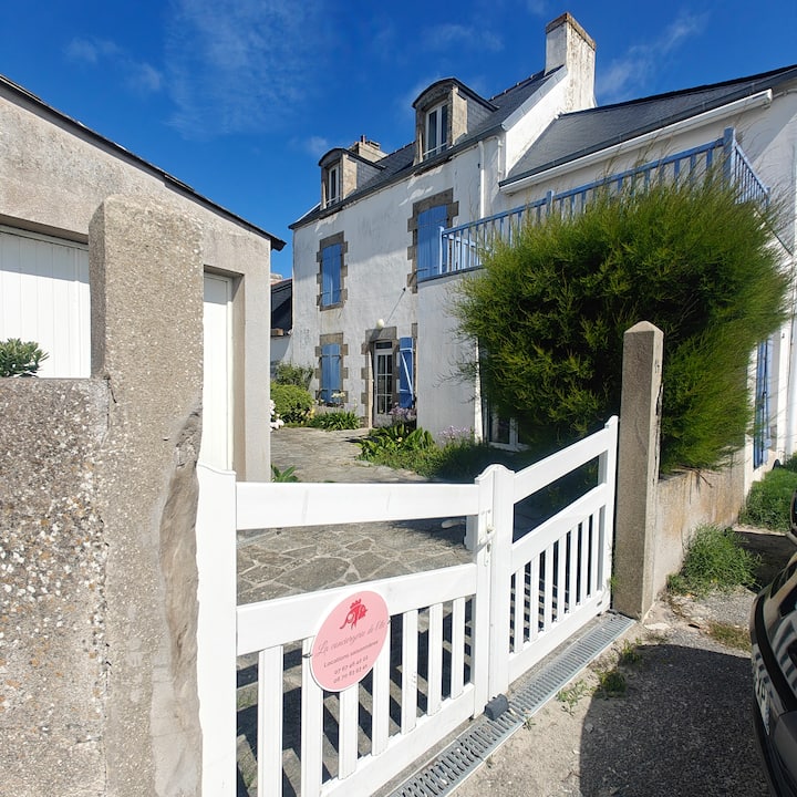 Splendide Maison Pieds Dans L'eau Vue Mer 12 Pers - Île-Tudy