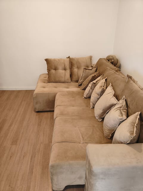 Top Airbnb: Only 7 minutes from Floripa. 15 minutes from Gov. Celso Ramos. in Biguaçu