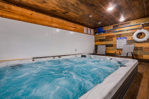 Summit Splash cabin in Sevierville - Photo 3