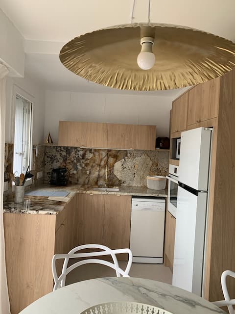 Top Airbnb: Au Clochette(s): Renovated cozy place 2 minutes from the sea in Cabourg
