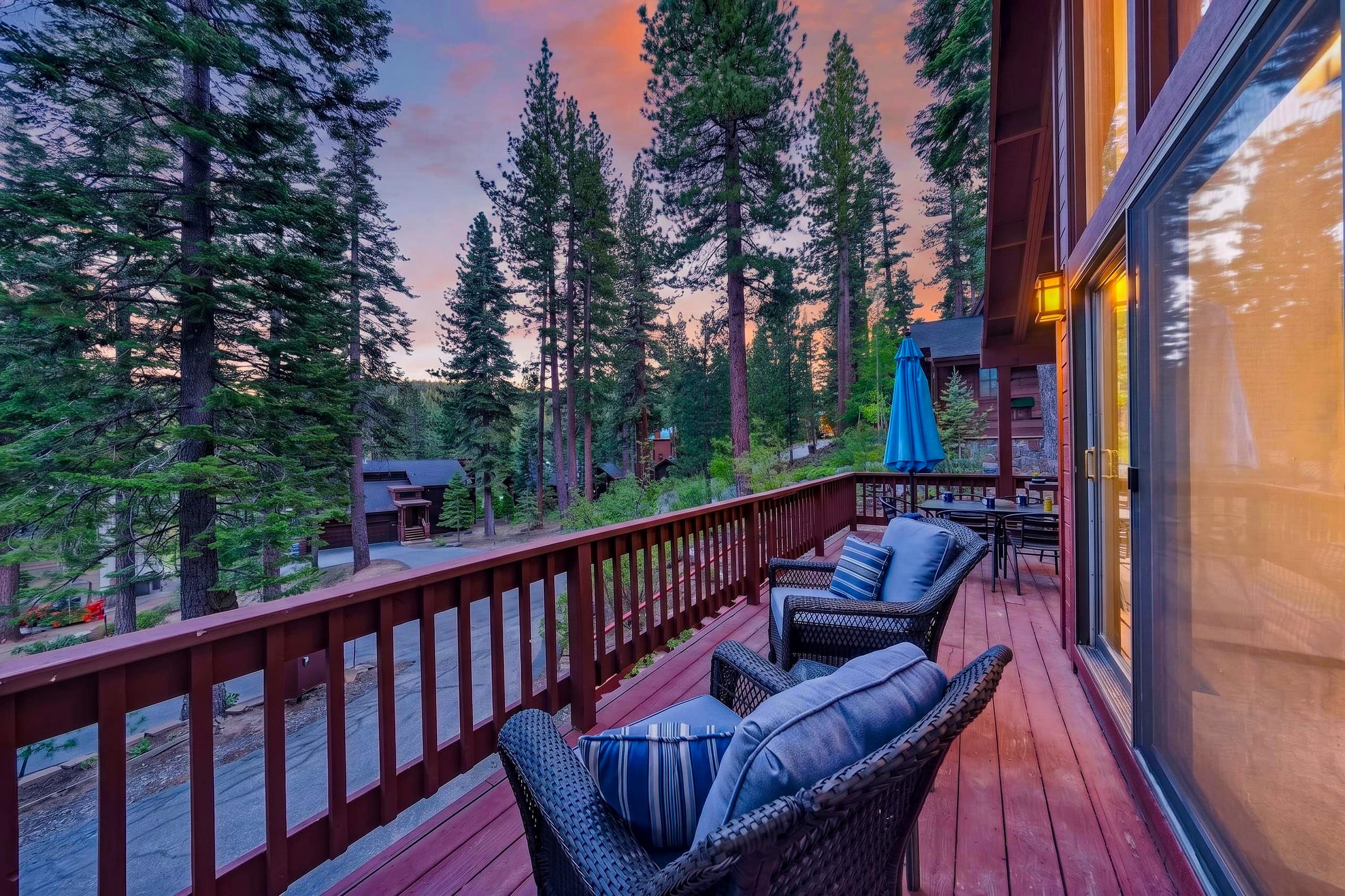 Bear's Lair Sierra Cabin with Forest Views - Photo 37