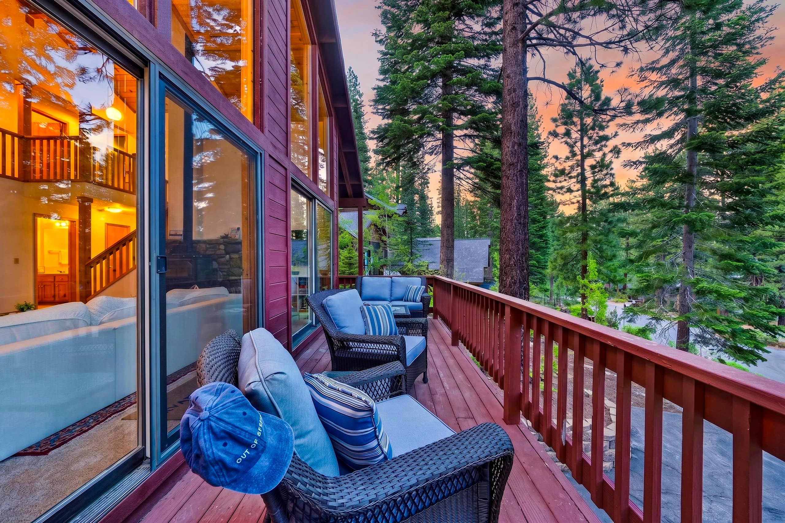 Bear's Lair Sierra Cabin with Forest Views - Photo 36