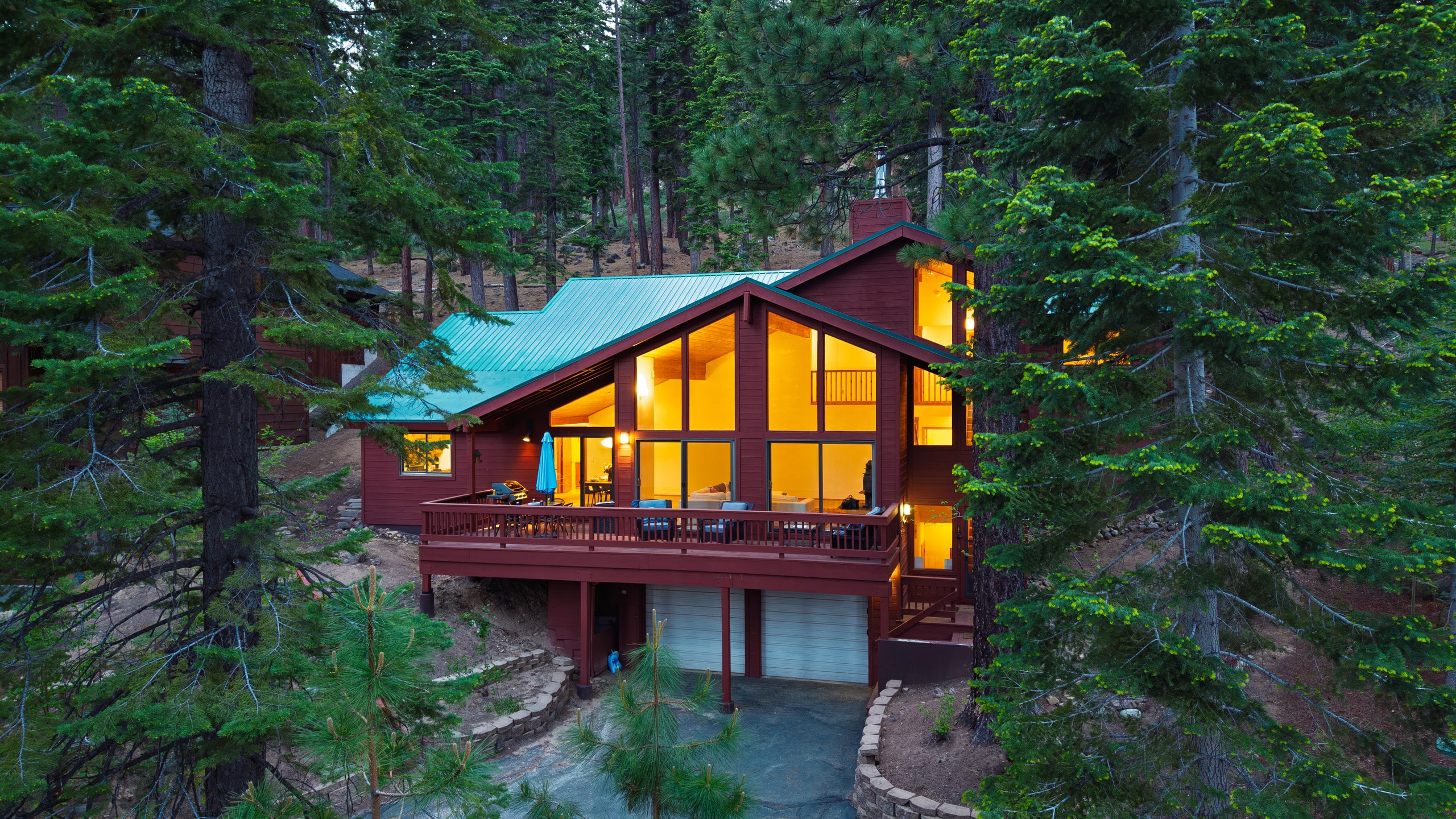 Bear's Lair Sierra Cabin with Forest Views - Photo 1