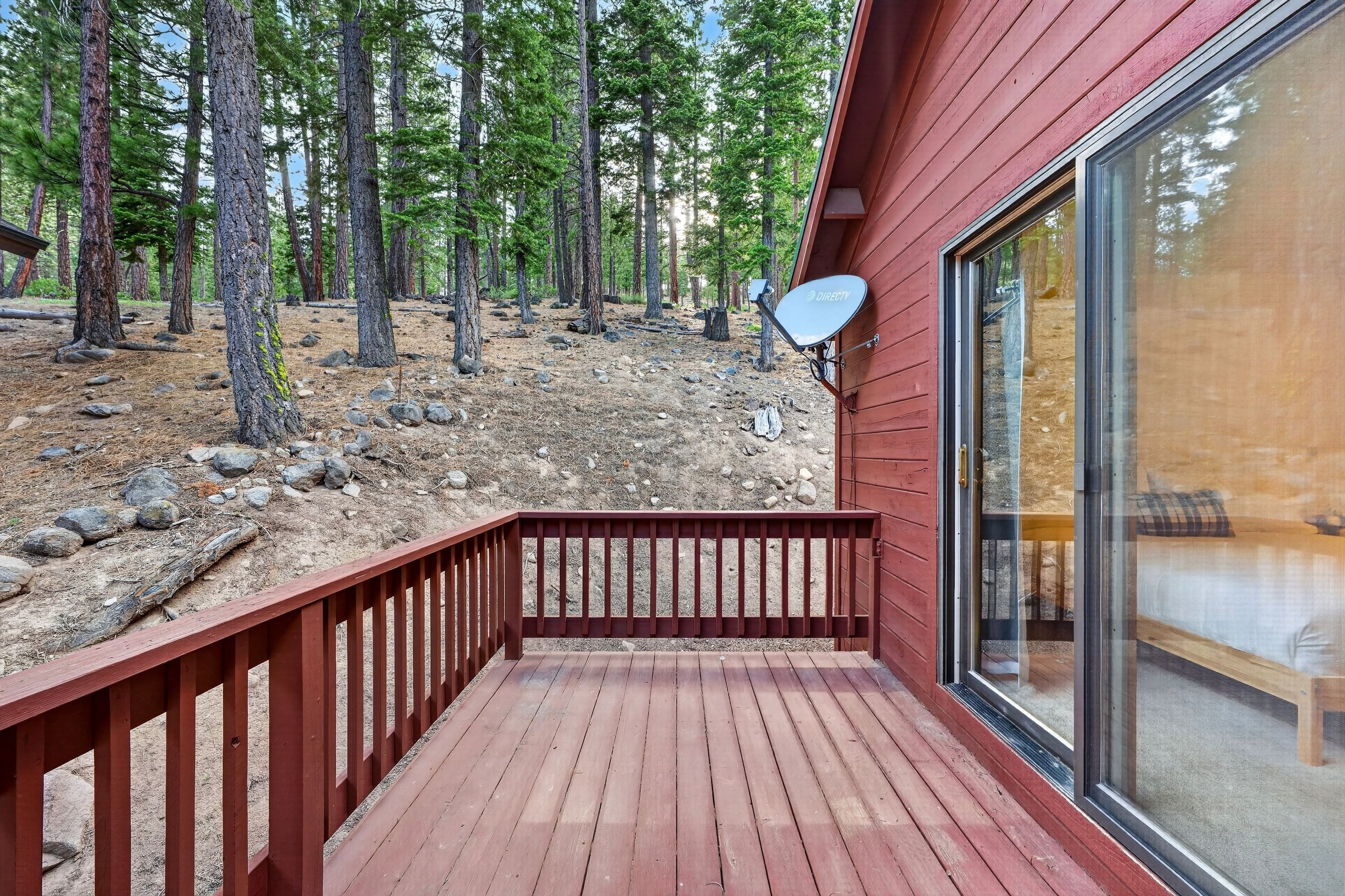 Bear's Lair Sierra Cabin with Forest Views - Photo 43
