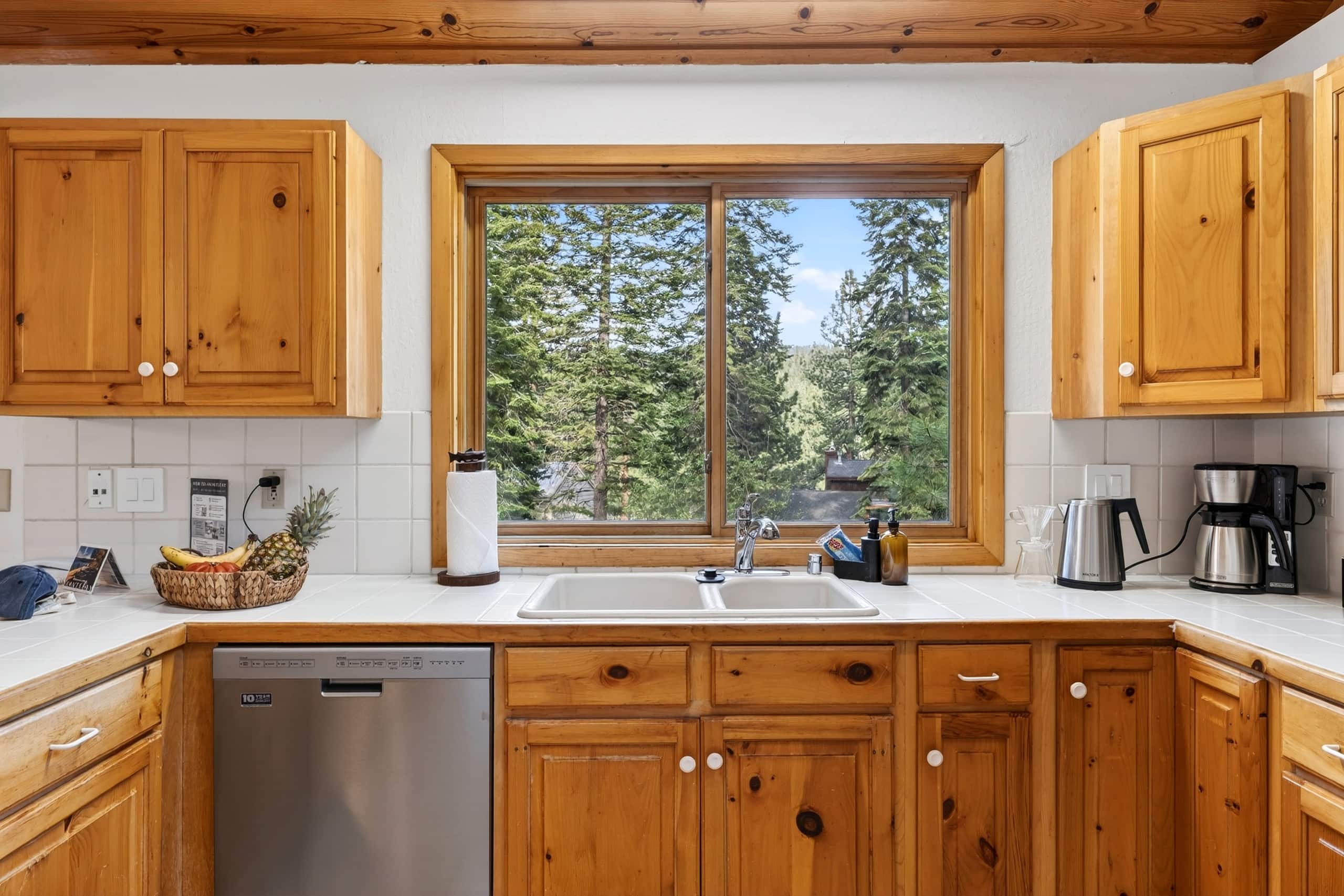 Bear's Lair Sierra Cabin with Forest Views - Photo 25