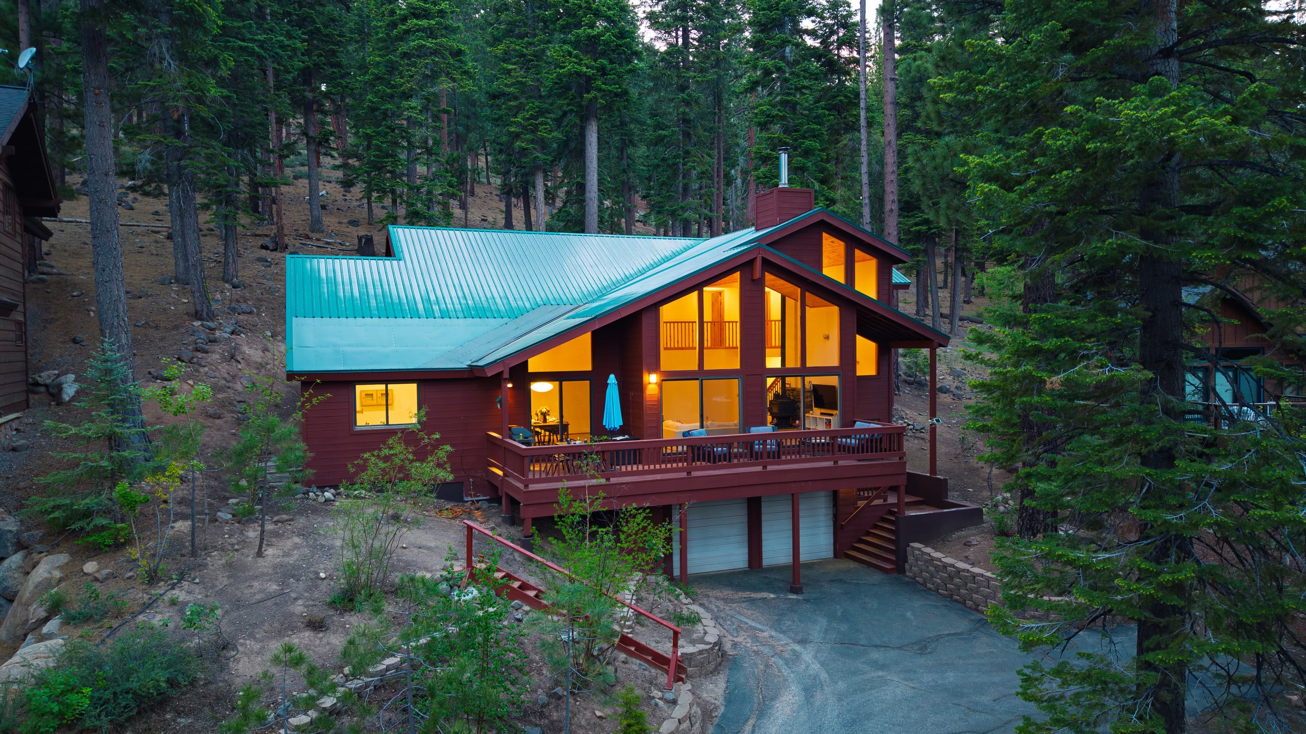Bear's Lair Sierra Cabin with Forest Views - Photo 45