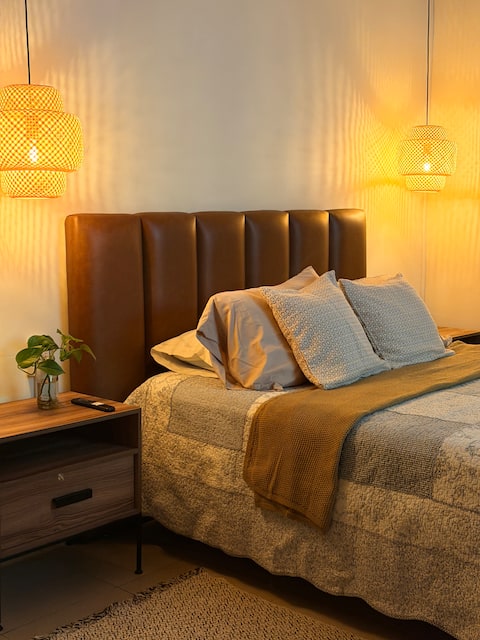 Popular Airbnb listing: Comfortable Suite one block from the CDMX T1 T2 Airport in Venustiano Carranza
