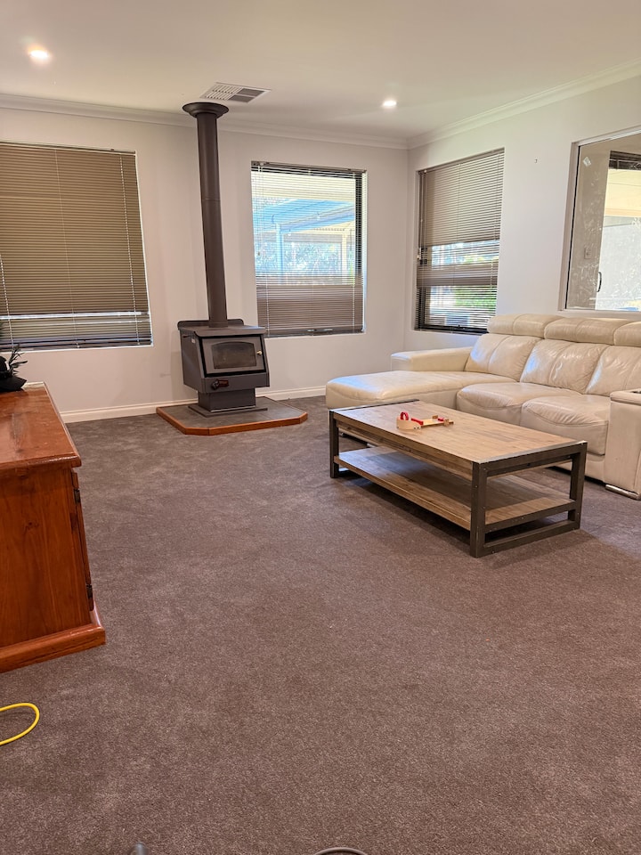 Baigup Loop Haven | Country Comfort & Serenity - Hilbert