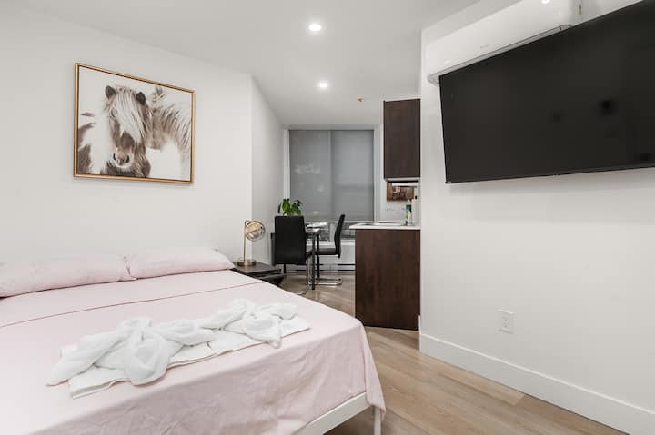 Downtown Hotel Suite Plateau 104 - Montreal