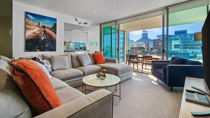 Wynyard Escape | Viaduct 3-bed Apt. | Pool & Gym - Auckland