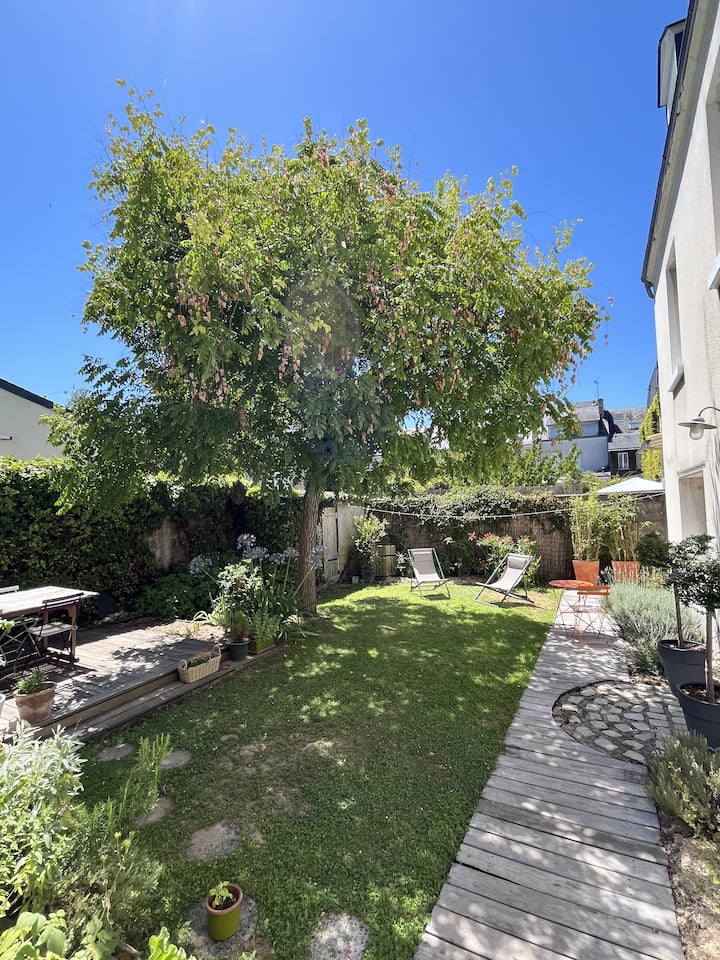 L'oasis - Maison Familiale Jardin - Gare à 5 Min - Tours