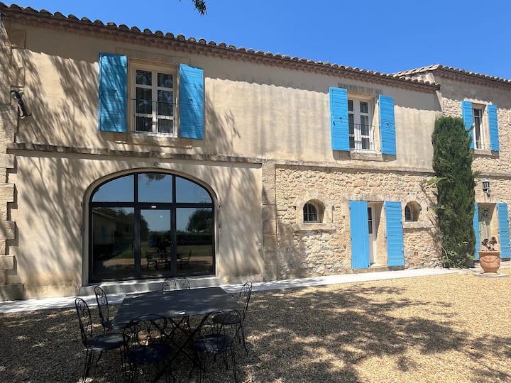 Les Cavaliers, Gîte Avec Piscine En Provence - Camargue