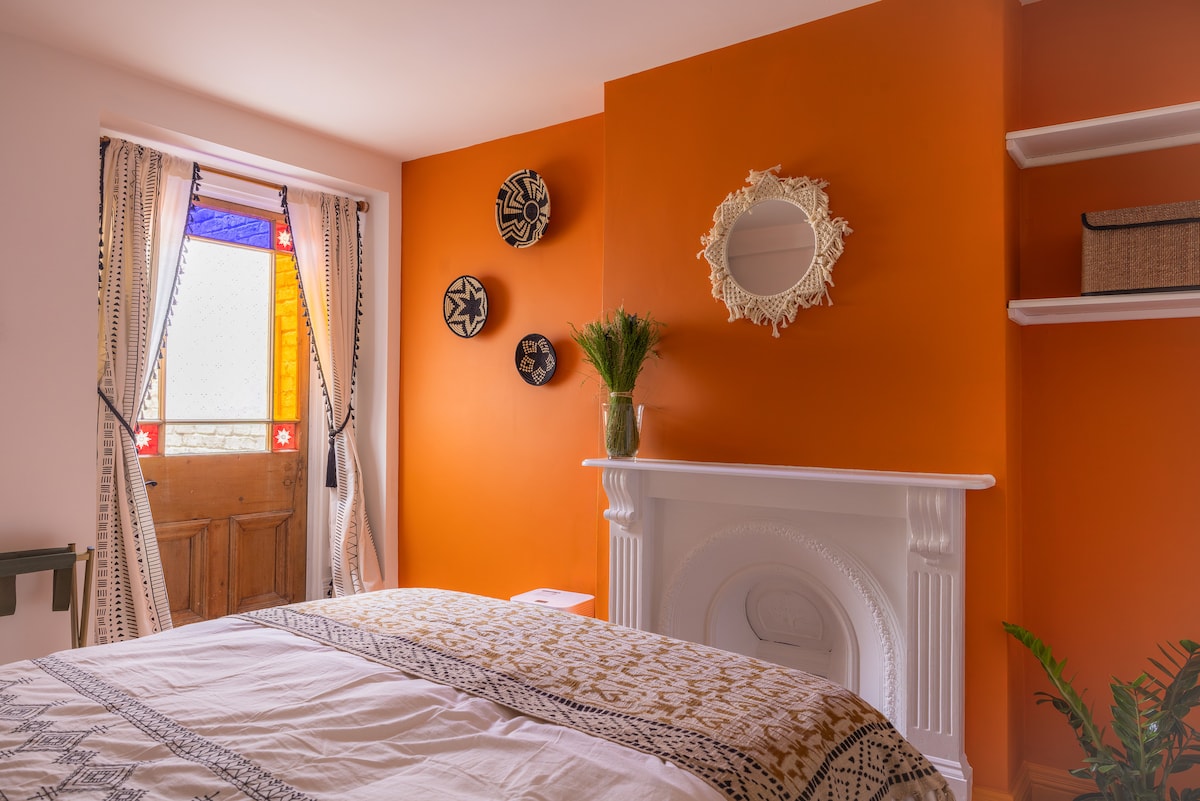 Private W. Hampstead room mins. to W. End, Wembley
