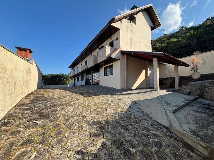 Sobrado Próx A Praia - Matinhos