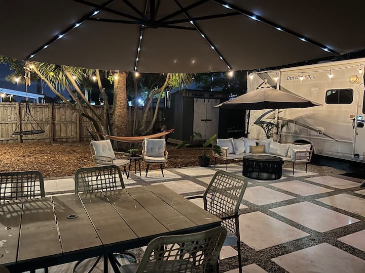 Good Vibes Near Hard Rock Stadium W Patio & Grill - Miami Gardens, FL