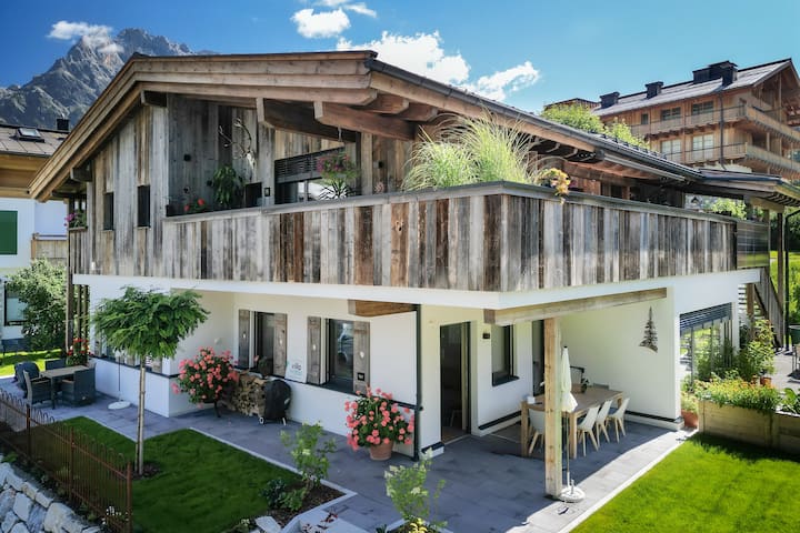 Top 1 "Schneerose"
Haus Akin - Hinterthal
