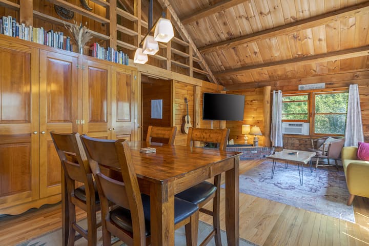 Classic Maine Cabin In Center Of Mdi! [Pine Ridge] - Bar Harbor, ME