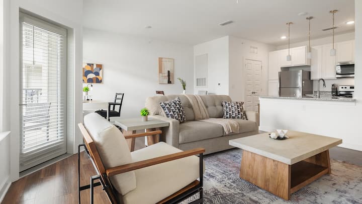 Landing | Modern 1bd, Pool - Ocala, FL