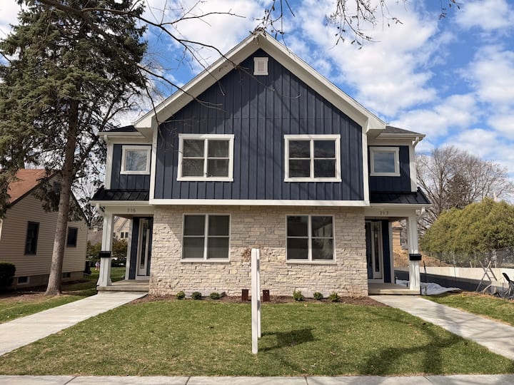 North Downtown Naperville Retreat/luxury/sleeps 12 - 內珀維爾