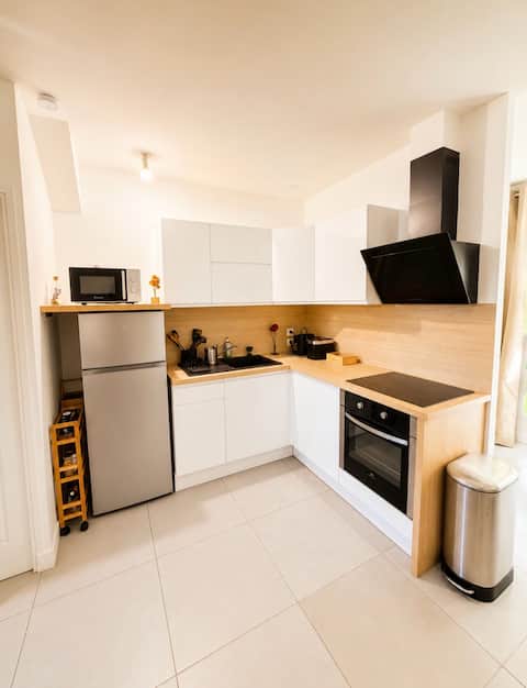 Top Airbnb: Cozy apartment with terrace. Banks of the Marne. Disney 9 km à Lagny Sur Marne