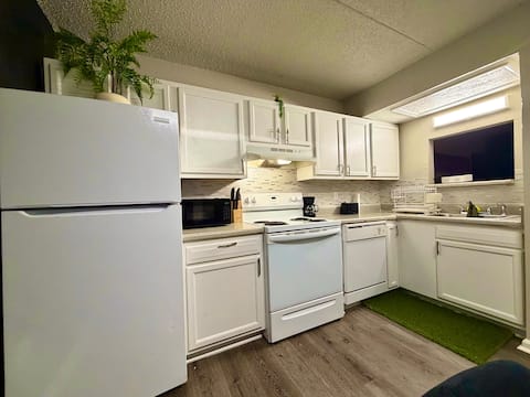 Full kitchen — photo 2