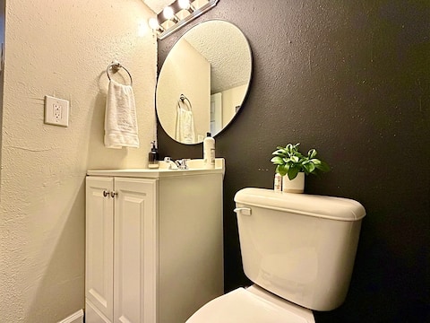 Full bathroom — photo 2
