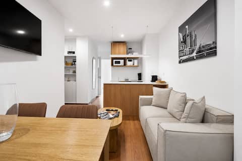 Popular Airbnb listing: Iconic Obelisco View · 2BR · Private Terrace in Dock Sud