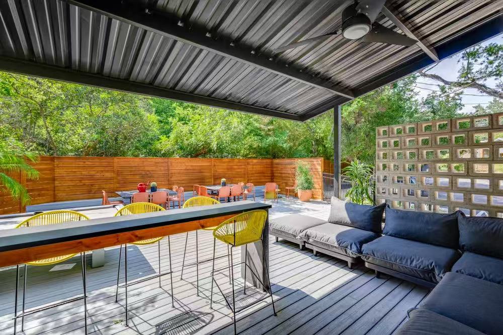 Cozy Retreat | Walk to South Congress |DT Austin