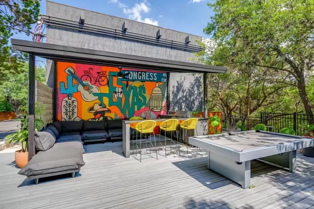 Cozy Retreat | Walk to South Congress |DT Austin