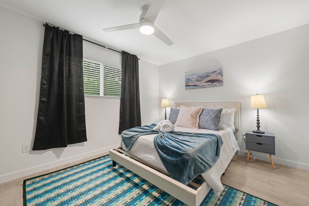 Cozy Retreat | Walk to South Congress |DT Austin