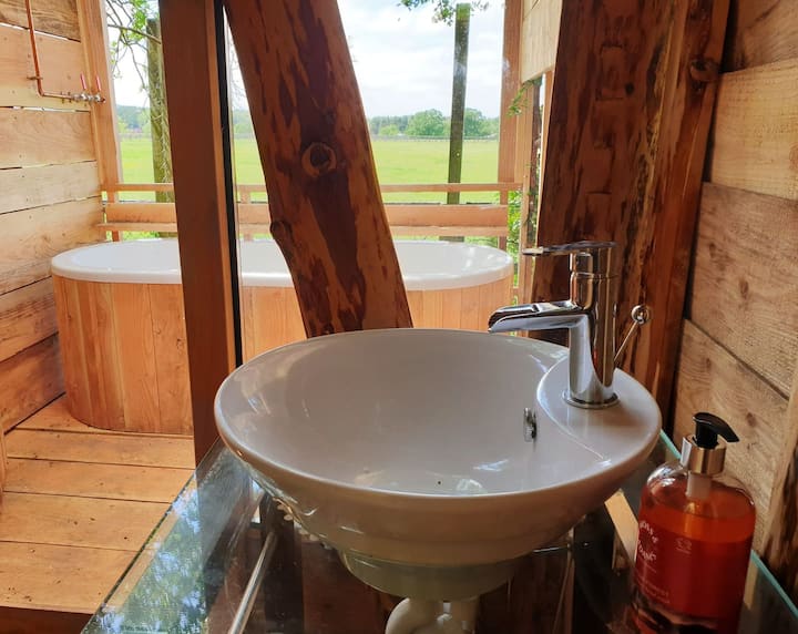 Wooden Cabin With Breathtaking Views, Westerlands - South Downs