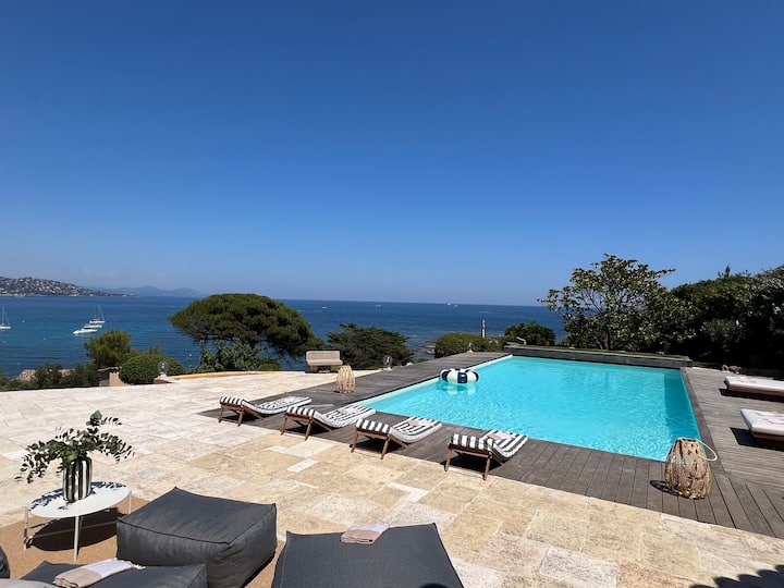 Beyond Blue
« Wake Up Above The Sea » - Saint-Tropez