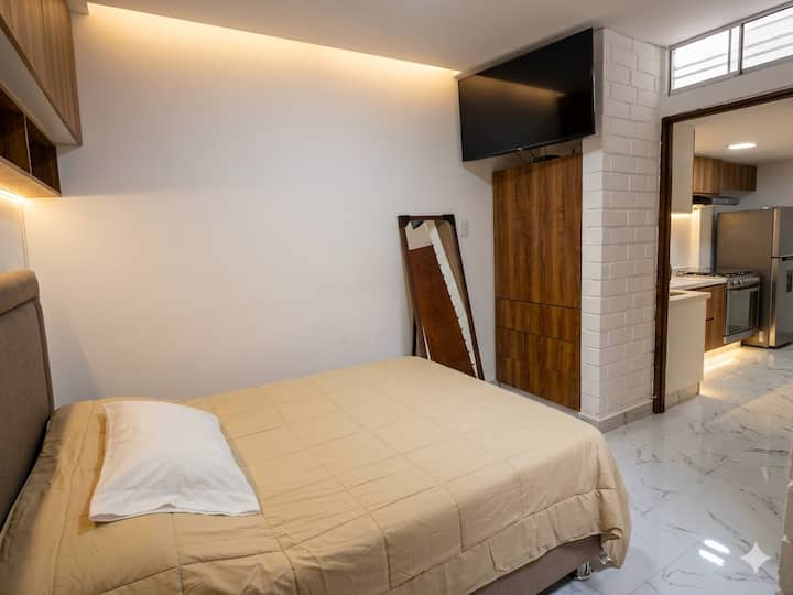 Estudio En Zona Comercial Y Bien Conectado - Lima