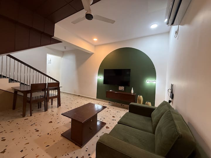 Living room image 6