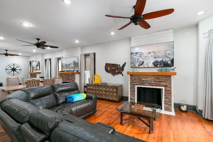Big House, Great Location, Lots Of Fun. - St. Louis, MO