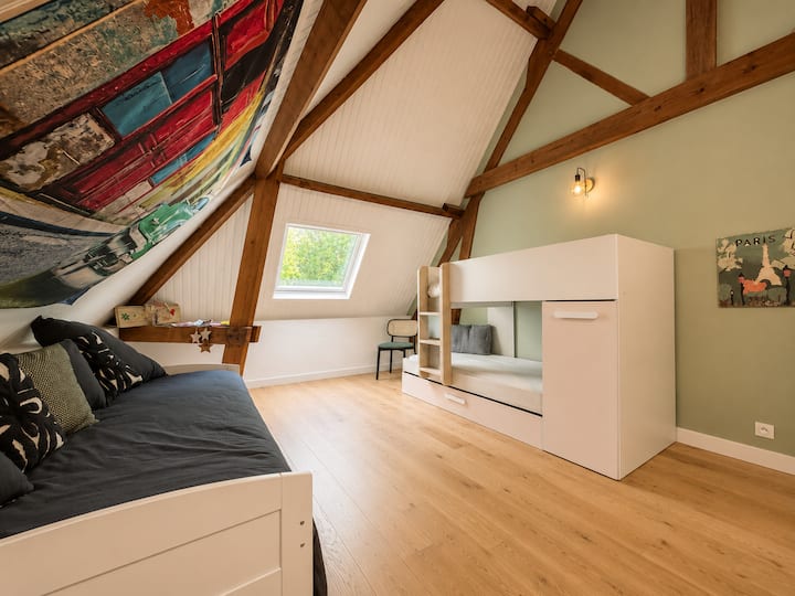 Bedroom 8
