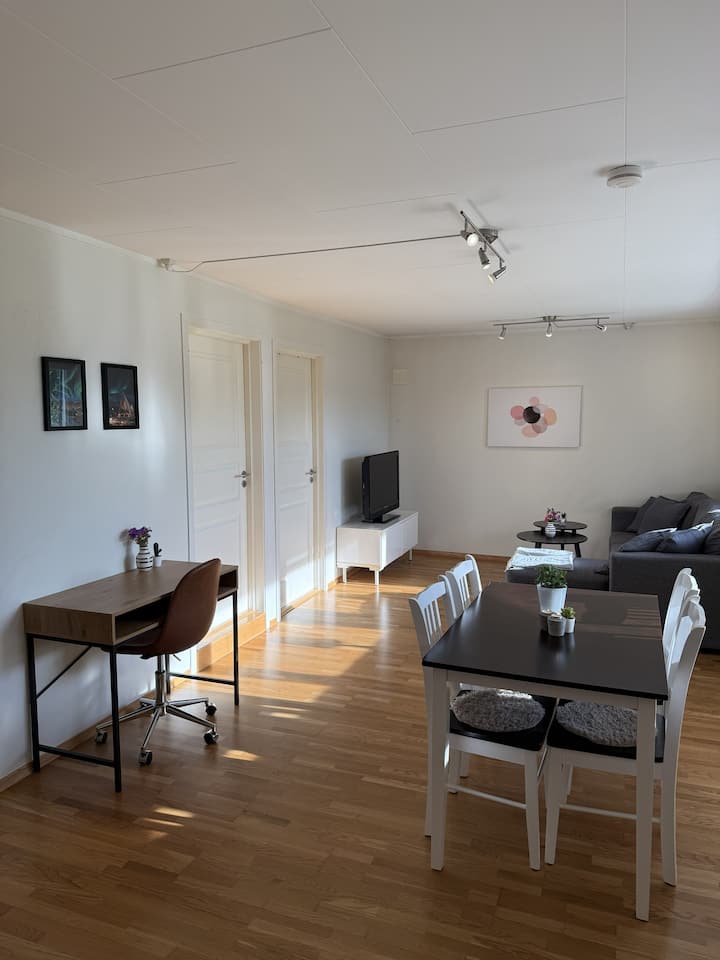 Comfortable Apartment In Tromsø - Tromsø