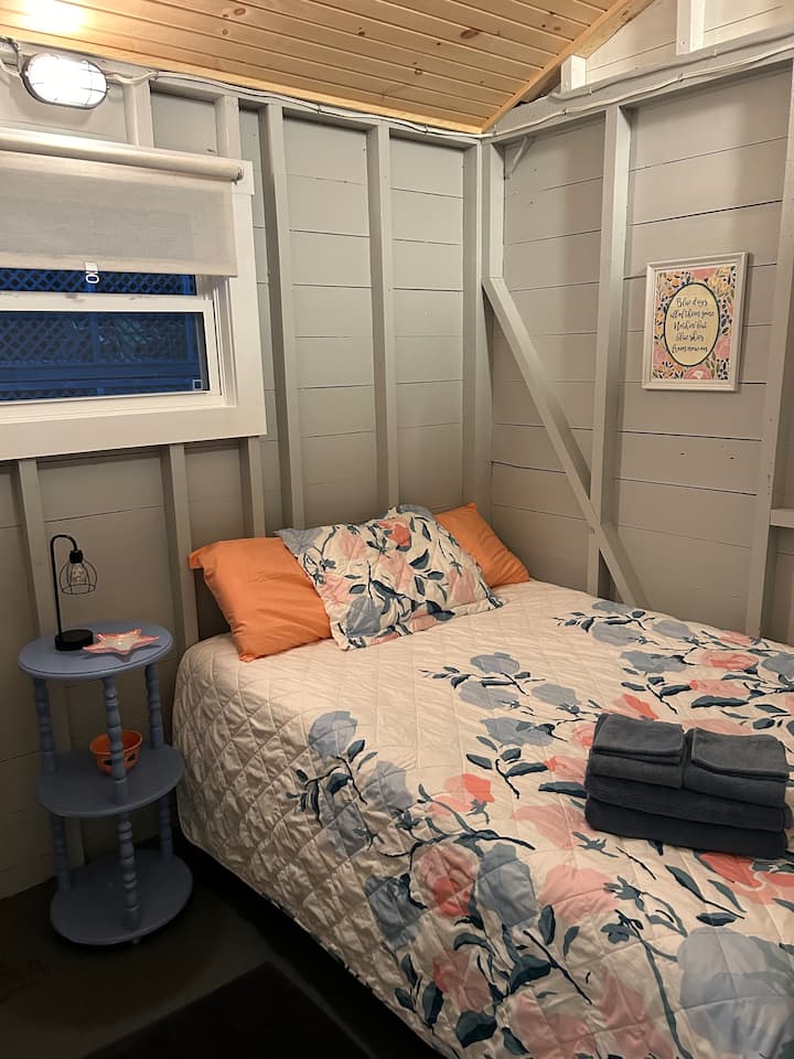 საძინებელი 1