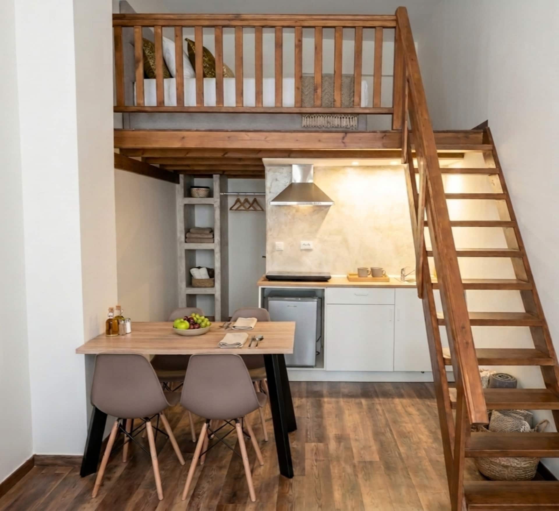 The Wood Loft poros view