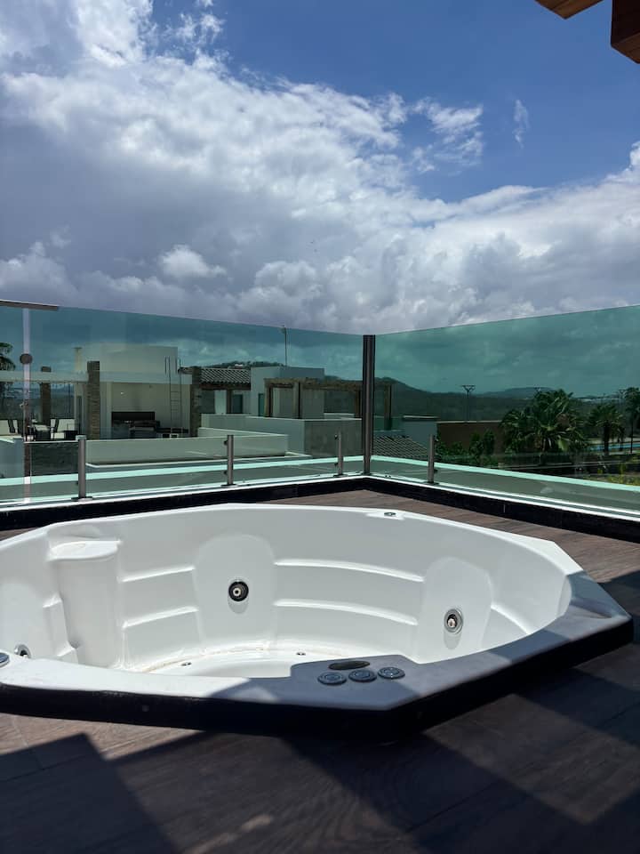 Casa De Lujo A Pie De Playa Para 15 Personas O Más - Mazatlán