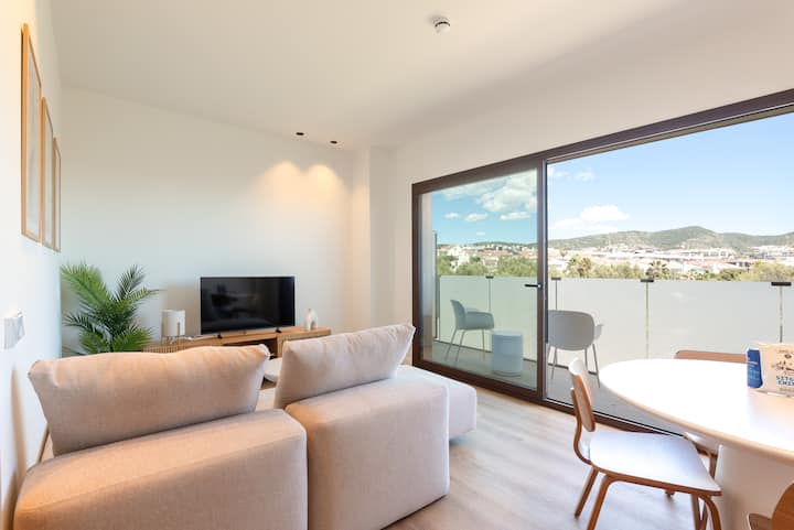 Can Milà / Signature Ap., City View, Dbl Bed (320) - Sitges