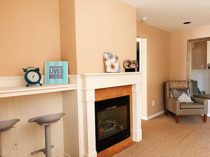Bright & Spacious Suite In Kettle Valley（netflix） - Kelowna