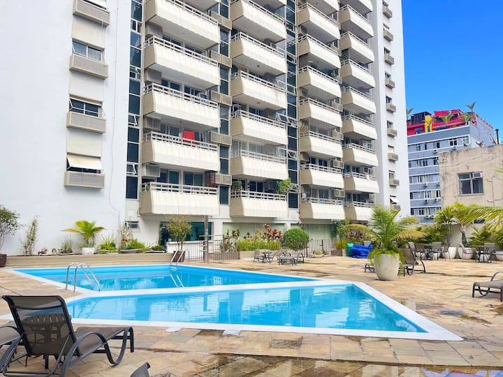 Aparthotel With Pool In Copacabana | Br 370/611 - Copacabana