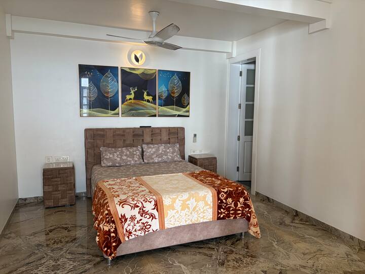 Bedroom 1 image 1