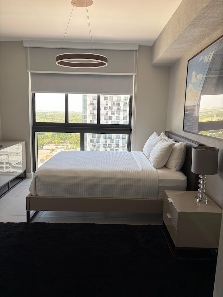 Cozy Studio Apartment In Downtown Doral - Doral, FL