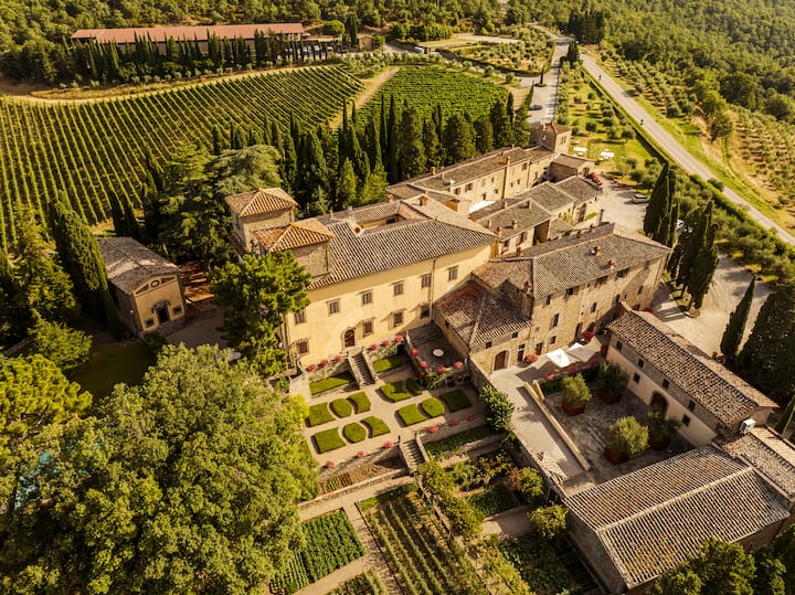 Suite à Deux Chambres - Château D'albola - Monti del Chianti