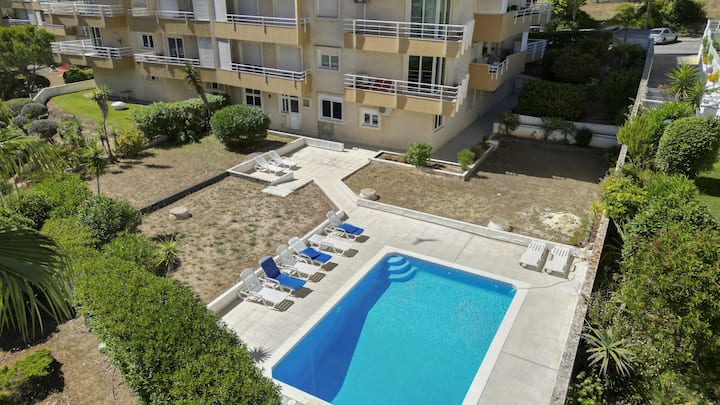 #377 Sunny Portimão Apartment | Pool & Balcony - Portimão