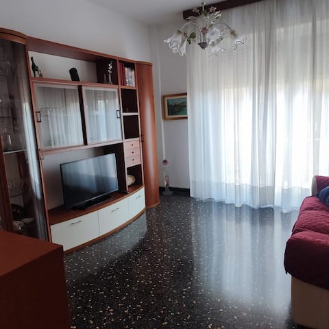 Top Airbnb: Azzurro_Savona: Right on the Sea a Savona