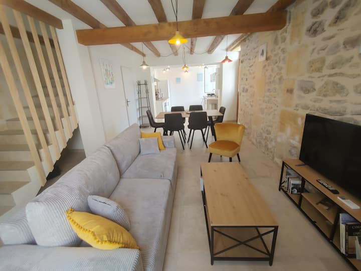 L'oustau, 6p, Wifi+ Clim&parking à 5min Des Arènes - Arles